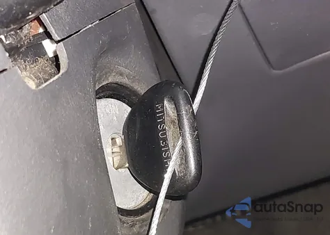 2001 Mitsubishi Mirage Es z USA, uszkodzony, nr VIN JA3AY26C91U002171